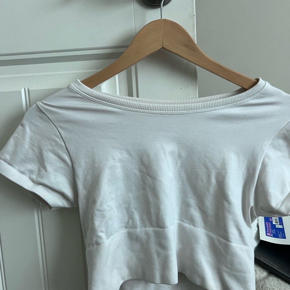 Aerie White Workout Cropped Women's Top